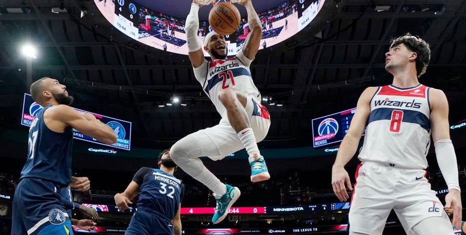 Dallas Mavericks trade for Daniel Gafford, sources say