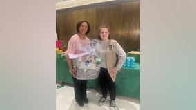 Illinois Girl Scout sells her 100,000th box of cookies