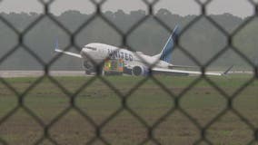 United plane goes off the runway in Houston, passengers evacuated