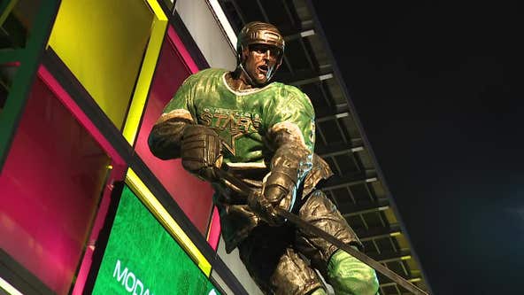 Mike Modano statue unveiled by Dallas Stars outside American Airlines Center