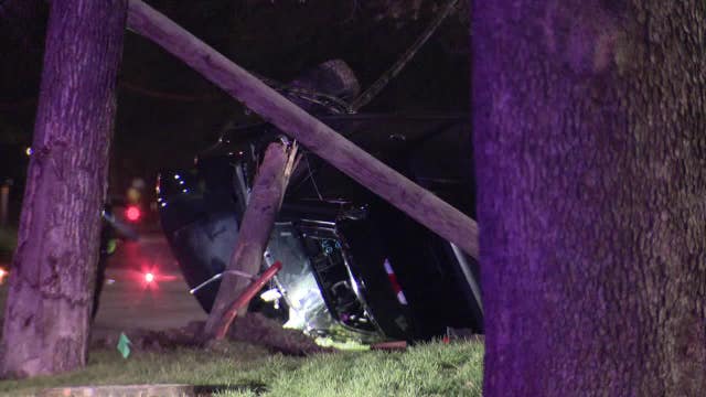 1 dead, 2 injured in rollover crash on I-35 in Dallas