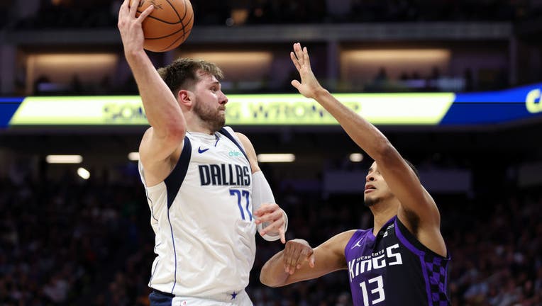 Luka Doncic Scores 28, Mavericks Rout Kings 132-96 | FOX 4 Dallas-Fort ...