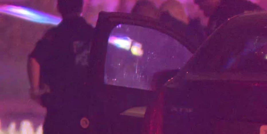 Dallas police officer shot during chase; teen suspects arrested