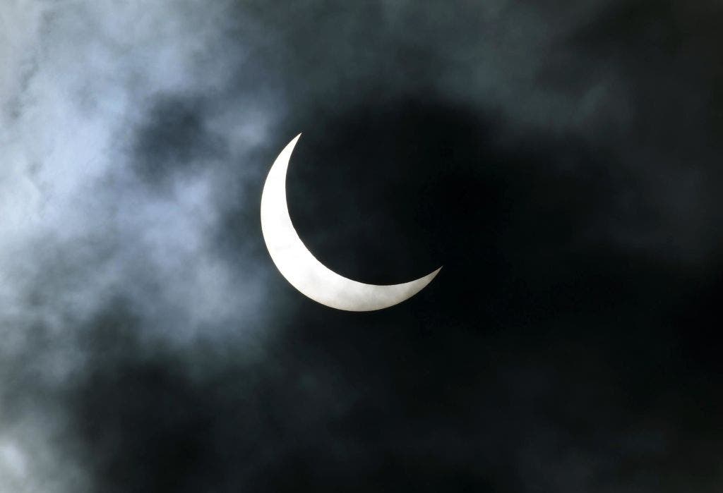 Dallas Arboretum will host thousands to watch the total solar eclipse ...
