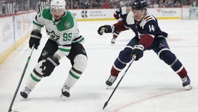 Stars score 3 power-play goals in 2nd period, hold on for 7-4 win over Avalanche