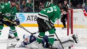 Laurent Brossoit gets 3rd shutout, Jets’ 3-0 win keeps Stars from clinching Central Division