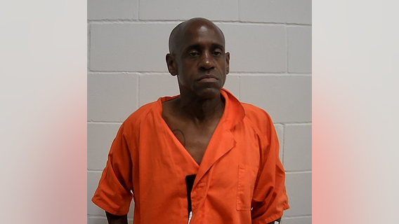 Red Oak robbery suspect may be linked to crimes in other cities, police say