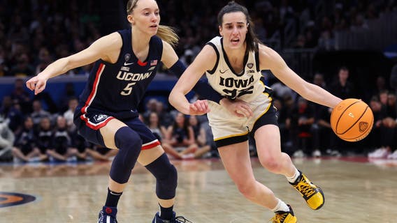 Caitlin Clark leads Iowa rally for 71-69 win over UConn in women’s Final Four. South Carolina awaits