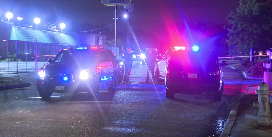 1 killed, 1 injured in shooting outside Arlington strip club, police say