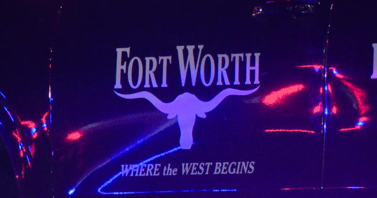 Fort Worth SWAT ends standoff peacefully after gunfire reports