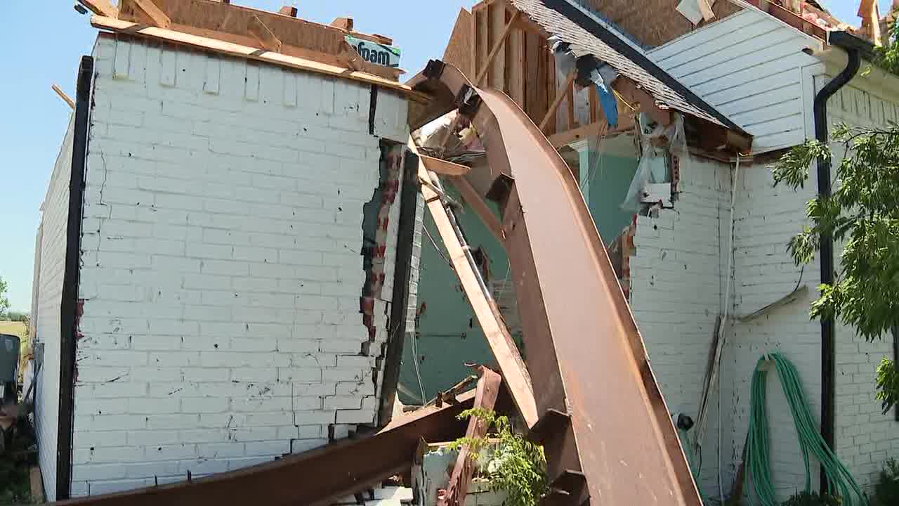 Valley View tornado throws steel beams into pastor's home - Vimarsana News