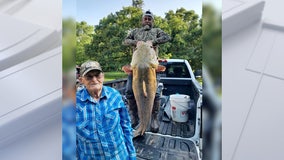 See it: Catfish 'the size of a 6th grader' tops state record after pulled from Oklahoma reservoir