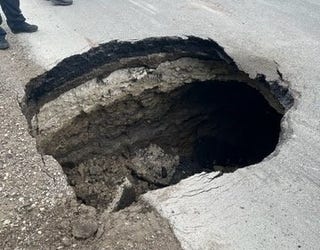 30-foot deep sinkhole opens up in Dallas County | FOX 4 Dallas