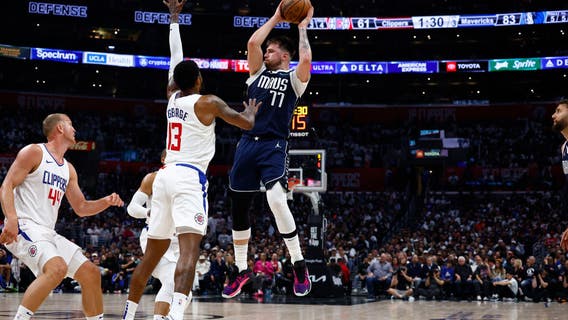Luka Doncic scores 35 points, leads Mavericks to 123-93 victory and 3-2 series lead over Clippers