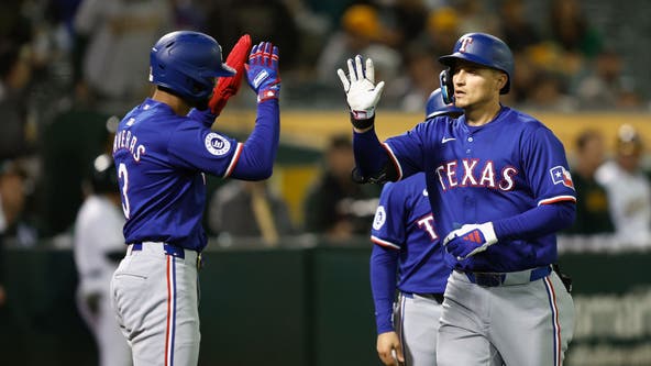 Corey Seager hits a 3-run homer in the 8th inning to rally the Rangers past the A's 4-2