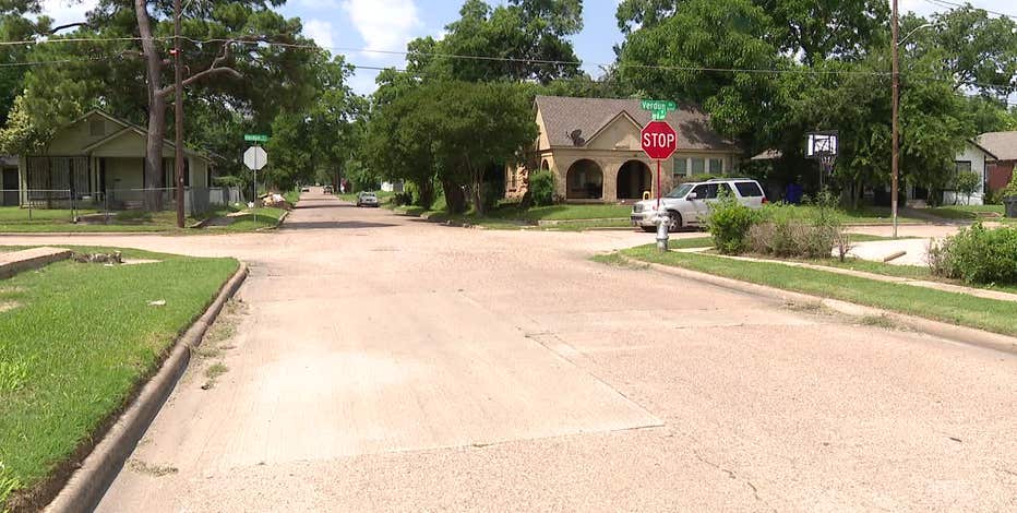 Dallas shooting: Police searching for suspect in South Dallas deadly shooting