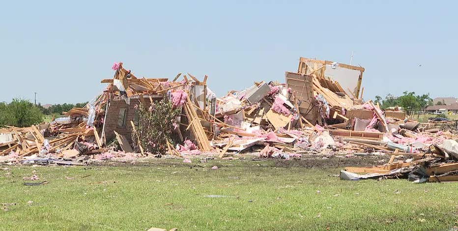 Frisco firefighters among those who lost homes in Celina tornado