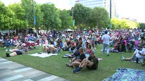 Hundreds battle heat at Klyde Warren Park's Independence Day celebration