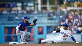 Dodgers blast 5 homers in 15-2 rout of World Series champion Rangers