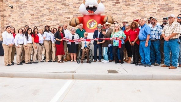 World's largest Buc-ee's is now open in Texas