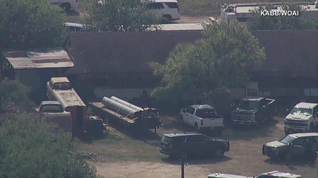 7 suspects arrested, 12 migrants hospitalized after Texas human smuggling sting