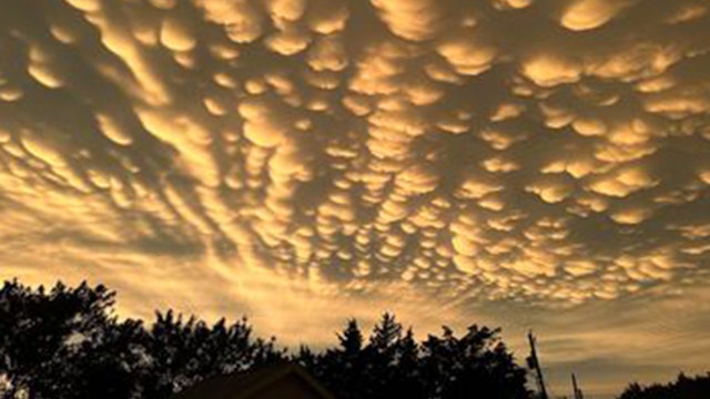 Strange clouds were in the North Texas sky on Sunday night. Here's what they are.