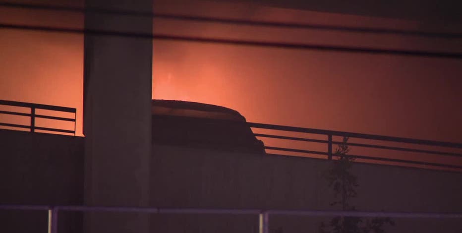 Large Dallas parking garage fire destroys multiple vehicles