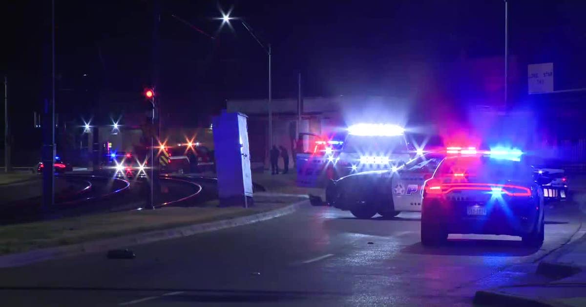 Dallas police shoot, kill suspect in East Oak Cliff armed robbery | FOX ...