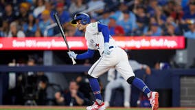 Ernie Clement singles in 9th to lift the Blue Jays past the Rangers, 6-5