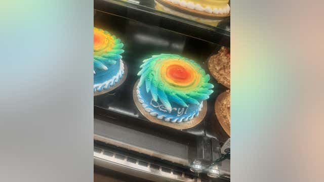 Hurricane Beryl-themed cakes at H-E-B spark debate online