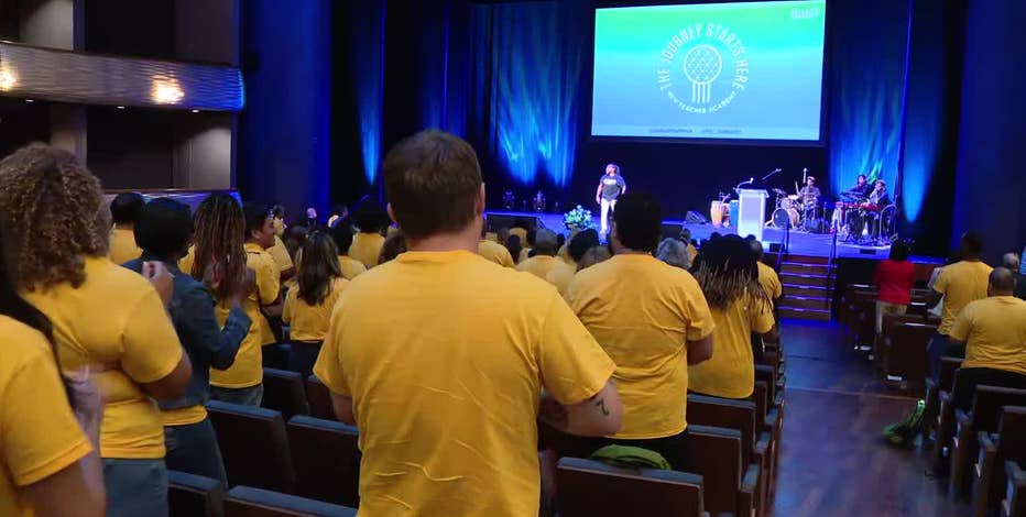 Dallas ISD welcomes hundreds of new teachers