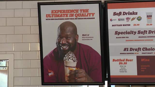 Shaq's Big Chicken in Fort Worth gets opening date