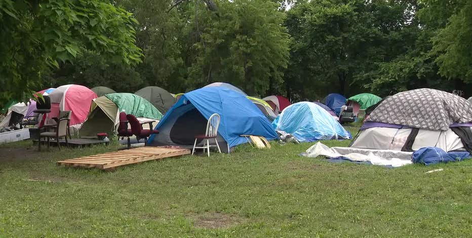 City of Dallas discusses creation of sanctioned homeless encampments