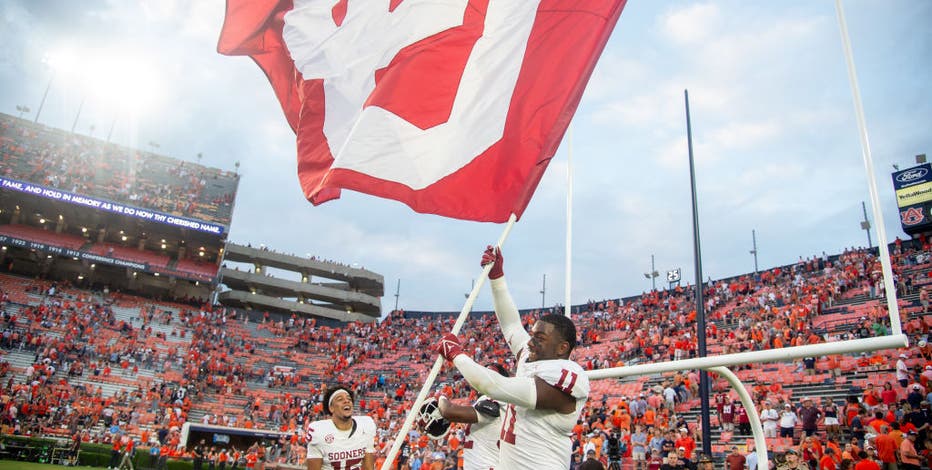 No. 21 Oklahoma rallies late, stuns Auburn for first-ever Southeastern Conference win