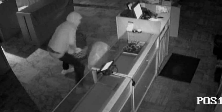 Trackdown: Help find burglar who stole from Mansfield jewelry store