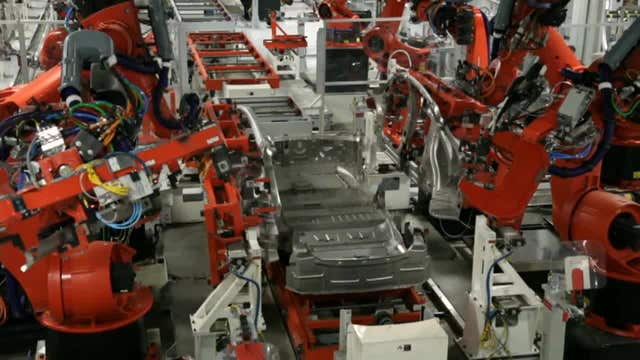 Federal government offering grants to U.S. businesses in effort to reshore manufacturing