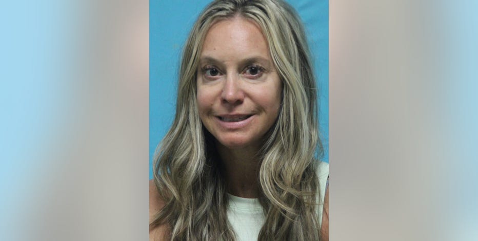 Carroll Middle School teacher arrested for alleged sex with 15-year-old student