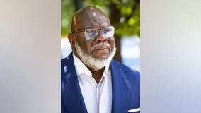 Bishop T.D. Jakes suffers 'health incident' during Sunday service