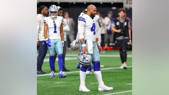 Cowboys QB Dak Prescott will have an MRI to determine severity of hamstring injury