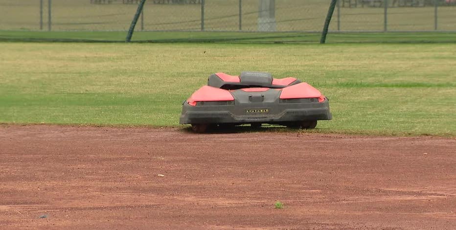 City of Dallas unveils robotic lawnmowers that will replace gas-powered lawn equipment