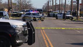 Driver dies after shooting at Dallas police, crashing during chase
