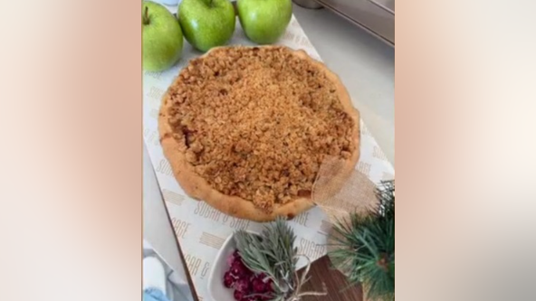 Sugar & Sage Bakery's Apple Cinnamon Crumble Pie Recipe