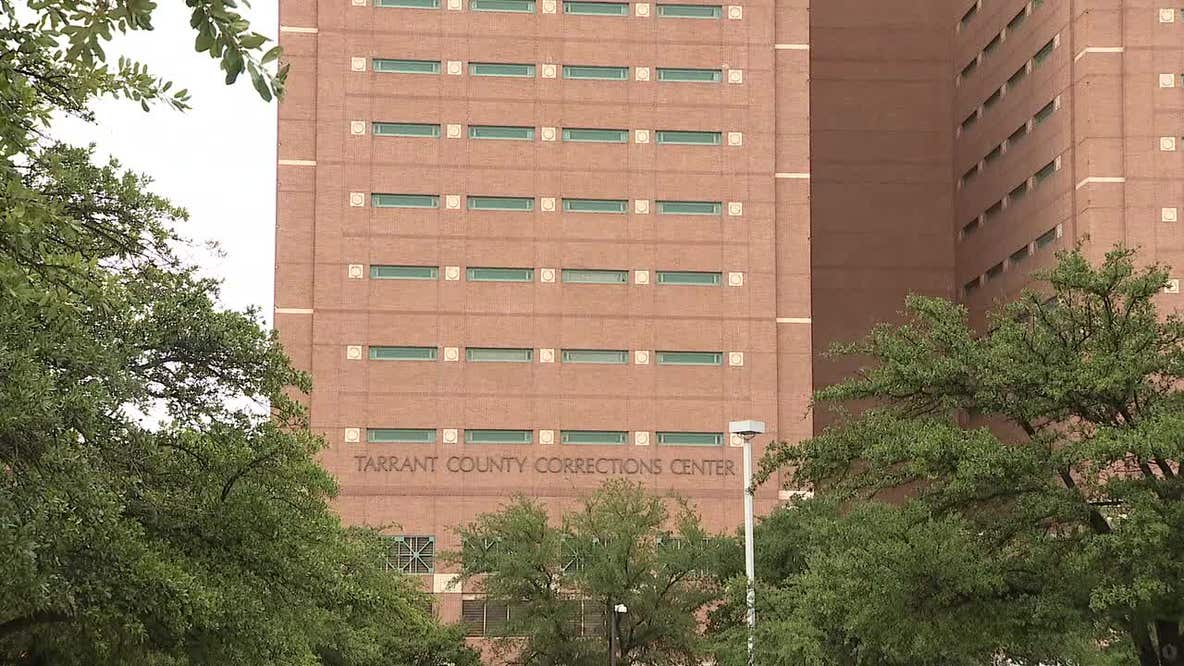Tarrant County Jail inmate dies during medical emergency after refusing medical screening, officials say