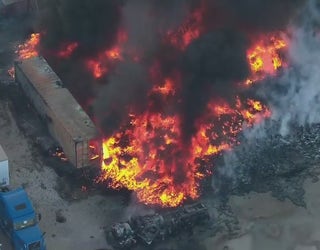 Crews battle large fire in Wilmer | FOX 4 Dallas-Fort Worth