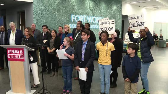 Fort Worth ISD approves new plan to address lagging reading scores