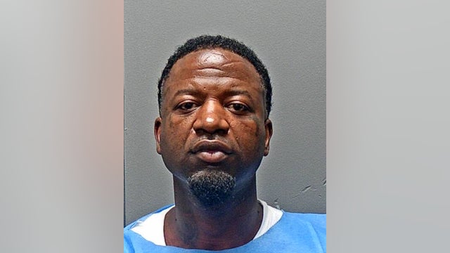 'No, you get on the ground': Suspect tells officer before Fort Worth shooting