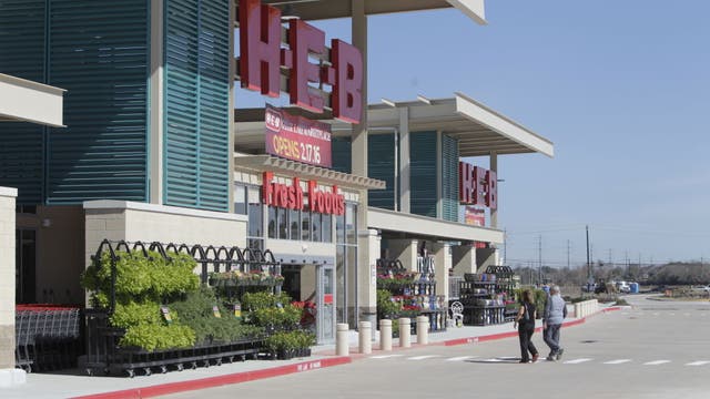 First Dallas H-E-B one step closer to construction after rezoning proposal passes