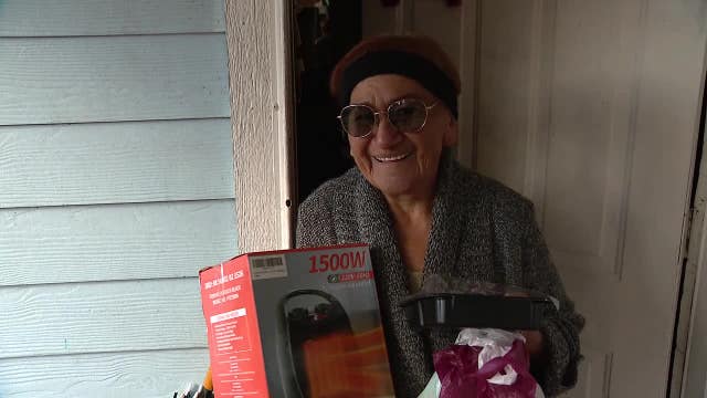 Meals on Wheels volunteers deliver extra food ahead of winter storm