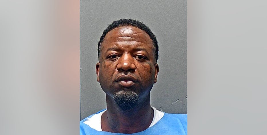 'No, you get on the ground': suspect tells officer before Fort Worth shooting