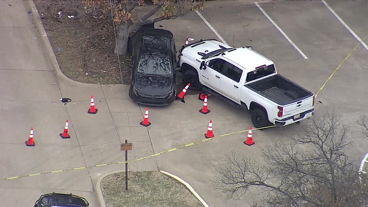 Fort Worth shooting: 2 hospitalized after car crash and shooting